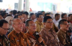 Tingkatkan Akses Pembiayaan, Pemerintah Serahkan KUR Khusus Peternakan Rakyat