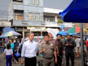 PKL di Dewi Sartika Luluh saat Didatangi Dedie Rachim
