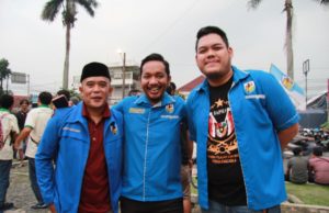 Gelar Ngabuburit Pemuda, KNPI Bagikan Ratusan Takjil