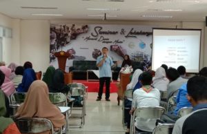 Bahas Masalah Hoax, Hima KPI UIKA Gelar Semiloka