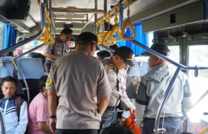 Pantau Mobilisasi Massa Aksi ke Jakarta, Polres Bogor Lakukan Penyekatan di Beberapa Titik. 1 Orang Diamankan !
