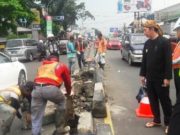 Separator di Jalan KS Tubun Digeser