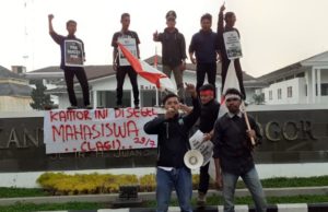 Kinerja Walikota Bogor Dinilai Gagal, KAMMI UIKA Geruduk Balaikota