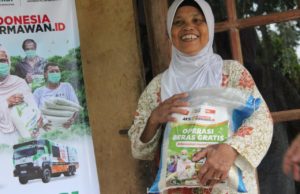 ACT Bogor Bagikan Ribuan Kilo Beras