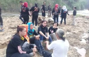 Peduli Alam, Bikers FKPPI Bogor Bersihkan Kali Ciliwung