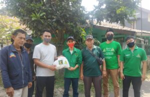 MDS Rijalul Ansor Bagikan Sembako ke Warga Isolasi Mandiri Rijalul Ansor, Sembako, Isolasi, Mandiri