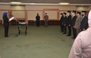Lantik Enam Pejabat Eselon II, ini Amanat Ade Yasin