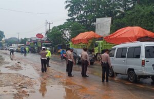 Resahkan Warga, Proyek Galian Tanah di Jalan Narogong Ditertibkan