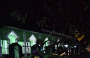 YPSI Melalui Tim KSJI Berikan Pertolongan Pertama Pasca Tumbangnya Pohon Besar