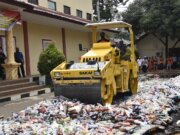 Polres Bogor Musnahkan Puluhan Ribu Minuman Beralkohol Hasil Cipta Kondisi