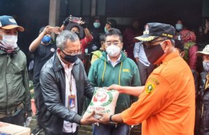 Tinjau Lokasi Pengungsi Banjir Bandang Puncak, Wabup Bogor : Ingin Pengungsi Terjamin