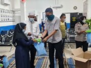 Satpas SIM 1221 Pasar Segar Satlantas Polres Metro Depok Berbagi Dengan Anak Yatim