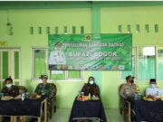 Jelang Ramadhan Bupati Bogor Bagikan Paket Sembako Bagi Masyarakat di Zona Rawan Pangan
