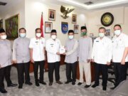 KPU Kota Depok Menyerahkan Laporan Akhir Tahapan Pemilihan Wali Kota dan Wakil Wali Kota Depok Tahun 2020