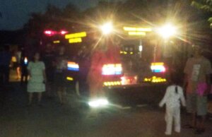 Warga Berhamburan, Kabel Tiang Listrik Terbakar di BSI Pengasinan,
