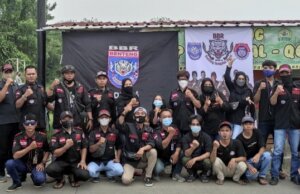 Ormas BBR Ranting Semplak Barat, Korwil Kemang Zona 6, Bagi-bagi tajil dan Masker