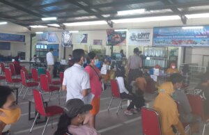 Berjualan Sambil Vaksin! Hanya di Sentra ikan hias Bogor Aquatic Center di lantai 3 Blok F Pasar Kebon Kembang