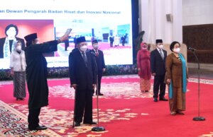 Presiden Jokowi Lantik Dewan Pengarah Badan Riset dan Inovasi Nasional