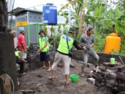 Relawan Bogor dan Warga Berjibaku Bangun Sarana Ibadah di Lumajang