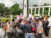 Ingin Bertemu Jokowi, Aksi Longmarch Petani Sukabumi Dari Cisolok Hingga Istana Presiden Banyak Diintimidasi Aparat Negara