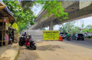 Ruas Jalan Sholeh Iskandar Ditutup Total