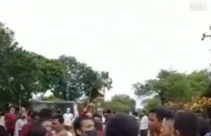 Puluhan Warga Ngamuk, Gegara 2 Kru Film Layar Lebar Minta di Kecilkan Suara Toa Pengajian Ibu-Ibu di Bogor