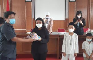 Ratusan Paket Alat Tulis di Tebar Bagi Yatim Piatu Se-Kecamatan Bogor Selatan dari Para Donatur Pengusaha Muda Cafe & Resto