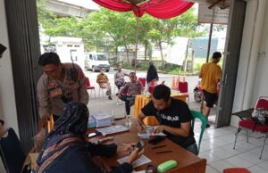 Perumda PPJ dan Polresta Bogorkan Masivkan Pelaksanaan Percepatan Vaksinasi Booster di Pasar TU Kemang