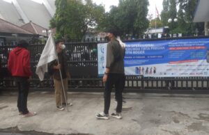 Direksi Diduga Gunakan Ijazah Palsu, Lira Bogor Ontrog Kantor Perumda Tirta Pakuan