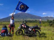 Salah Satu Anggota Tim JKW-PWI Mulai Pendakian ke Gunung Rinjani