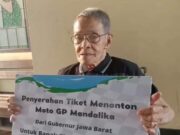 Gubernur Jabar Berikan Penghargaan Bagi Tjètjèp Heriyana Legenda Pembalap Nasional, Nonton Langsung MotoGP Disirkuit Mandalika Lombok