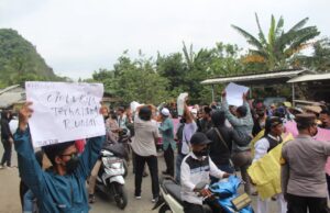 Warga Tolak Keras Pembangunan TPST Rumpin