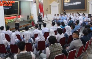 Ratusan Pelajar Serbu Balai Kota Bogor