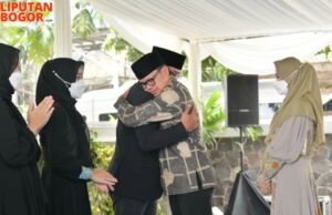 Sampaikan Ucapan Rasa Duka dan Belasungkawa, Walikota dan Wawalkot Bogor Berikan Pelukan Untuk Gubernur Jabar
