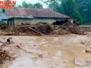 Bogor Barat Berduka, Banjir dan Puting Beliung Luluh Lantakan Wilayah Pamijahan serta Leuwiliang