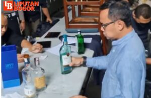 Sidak Resto Elvis Eks Holywings Dapati Ratusan Botol Miras, Walikota Bogor : Saya Pastikan IMB Dibekukan dan Langsung Kami Segel Hari ini Juga