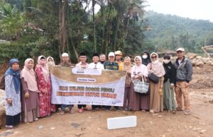 ICMI Komitmen Berikan Bantuan Sarana MCK Warga Korban Banjir Bandang