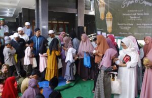 200 Anak Yatim Desa Tamansari Terima Santunan