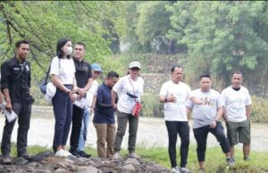 Peringati HUT RI, IHGMA Bogor Raya Lakukan Cleaning Day di Bantaran Kali Ciliwung