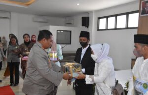 Ratusan Pasangan Pengantin Dinikahkan di Hadapan Kapolres Bogor