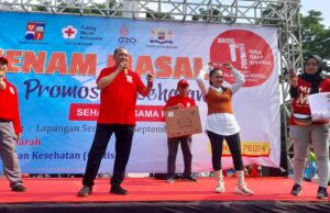 Hadir Dalam HUT PMI Ke 77, Ika Kartika Bu Dosen ‘TOP’ Jadi Daya Tarik Acara Semakin Meriah