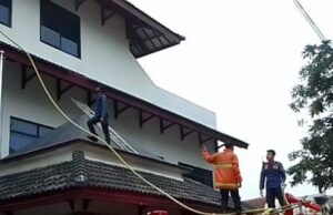 Kebakaran Hebat Hotel Efita Bogor, Satu Orang Terjebak