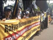 Tolak Kenaikan BBM Bersubsidi, Ratusan Massa Aksi FKUIB Datangi Gedung DPRD Kota Bogor