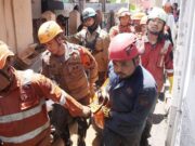 Tim SAR Gabungan Temukan lagi Satu Korban Longsor Meninggal di Gang Barjo, Dua Orang Masih Dalam Pencarian