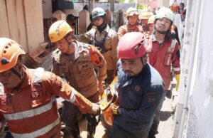 Tim SAR Gabungan Temukan lagi Satu Korban Longsor Meninggal di Gang Barjo, Dua Orang Masih Dalam Pencarian