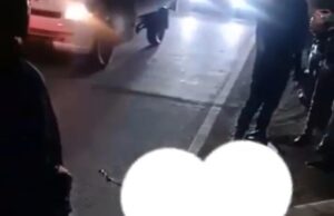 Pengendara Motor Jatuh Akibat Jalan Berlubang di Jalan Sholeh Iskandar