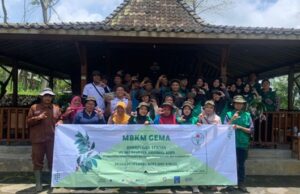 Tingkatkan Pengetahuan Petani Glagaharjo, Vokasi IPB University Bersama Puslitkoka Berikan Bimtek