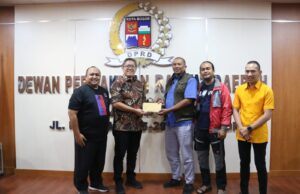 Peduli Korban Cianjur, DPRD Kota Bogor Salurkan Bantuan Melalui PWI Peka dan Gerakan Anak Negeri