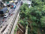 Bawah Jembatan Cikereteg Ciawi Alami Longsor, Polres Bogor Himbau Pengguna Jalan Lebih Berhati-hati