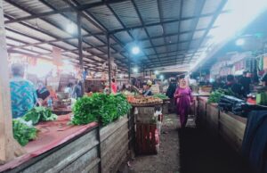 Libur Nataru : Tradisi Harga Pokok Naik, Daya Beli Melemah